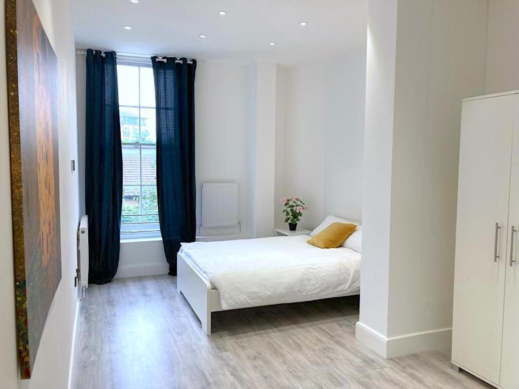 Harrow Apartments ลอนดอน ภายนอก รูปภาพ