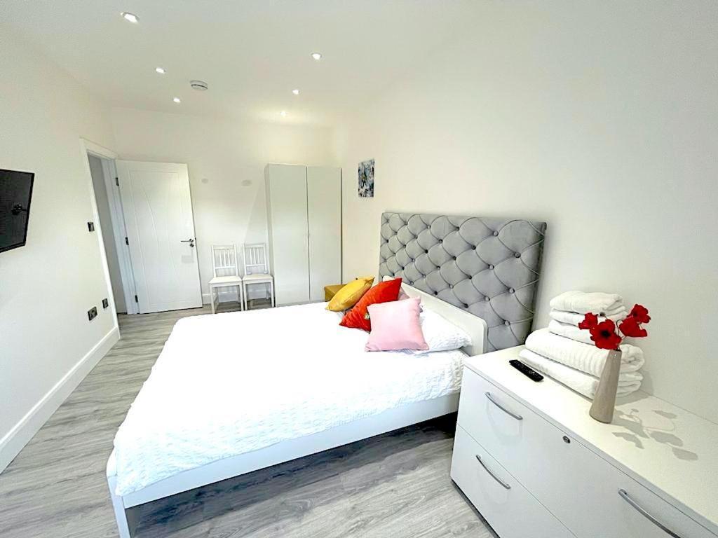 Harrow Apartments ลอนดอน ภายนอก รูปภาพ